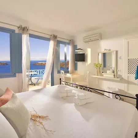 Absolute Bliss Hotel Imerovigli (Santorini)